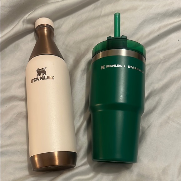 Stanley All Day Slim Bottle and Starbucks Mexico Green tumbler - Picture 1 of 2